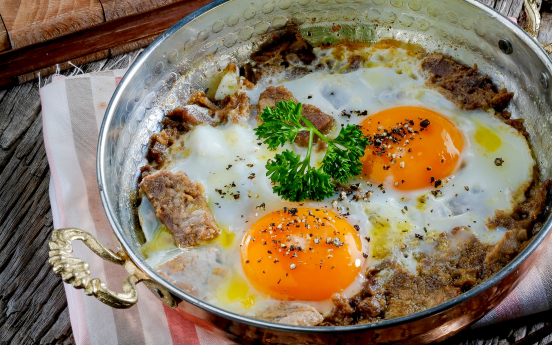 Kavurmalı Yumurta